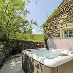 Meadow Syke House Bampton (Cumbria)